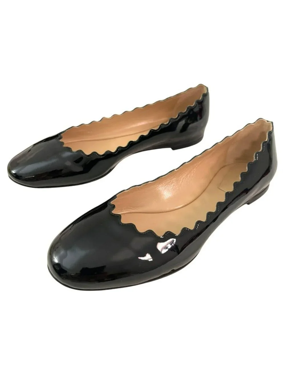 Chloe $550  Lauren Black Patent Leather Scalloped Ballet Flats Sz 38 US 7.5 NEW